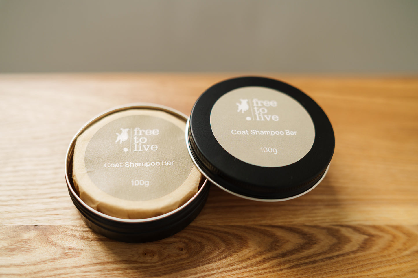 Coat Shampoo Bar With Storage Tin